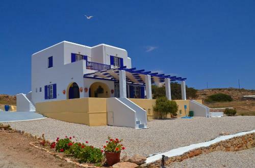 Hostal Petros Rooms
