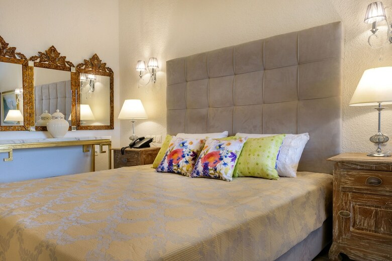 Leandros Hotel