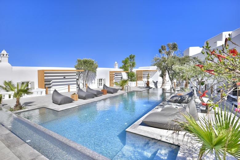 Petinos Hotel