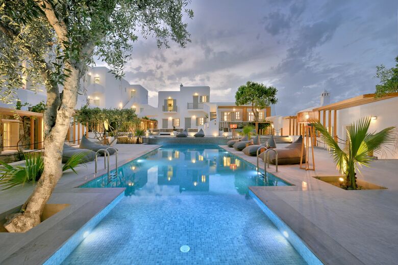 Petinos Hotel