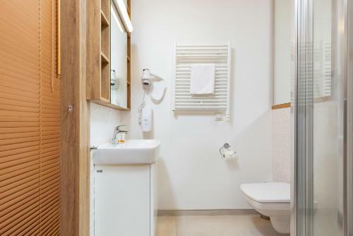 Business Studio Apartments By Renters