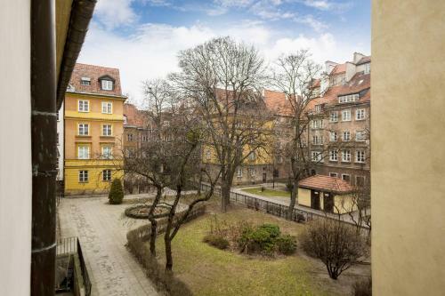 Warsaw Old Town Apartments By Renters