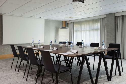 Hotel Best Western Charles De Gaulle Airport