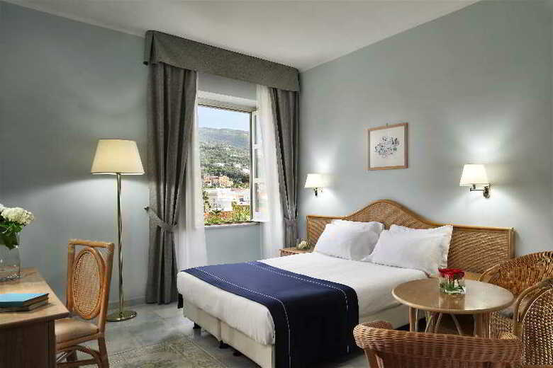 Hotel Mediterraneo Sorrento