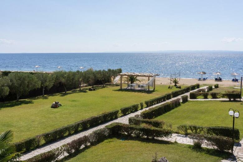 Aparthotel Alkinoos Beach Hotel