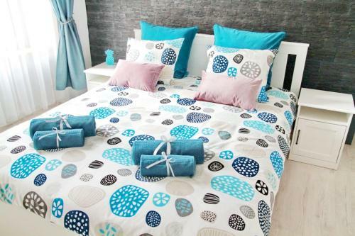 Grey Rooms