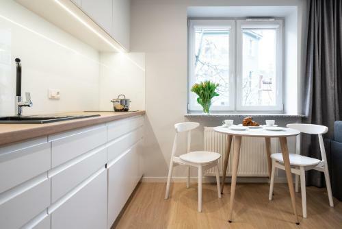 Q19 Apartments