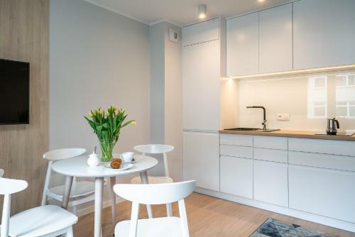 Q19 Apartments