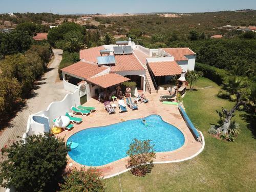 Villa Family Getaway In The Algarve
