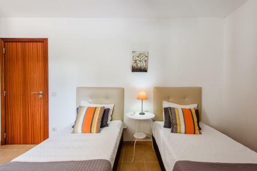 Villa Protea - 5 Bedroom, Beach, Air-con, Wifi