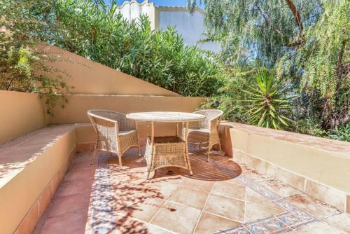 3-bed Villa 10 Mins To The Beach In Albufeira