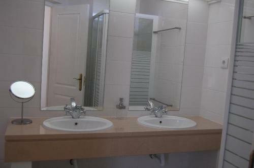 Villa 2, Cozy On Oura Beach, Albufeira