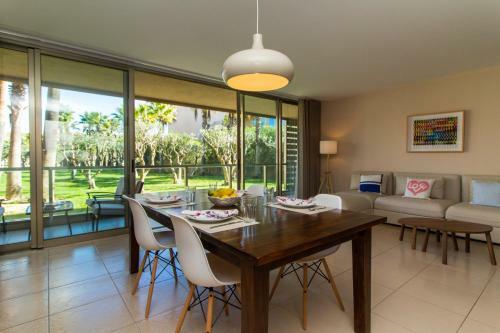 Apartment Salgados Beach- D�alma Garden View