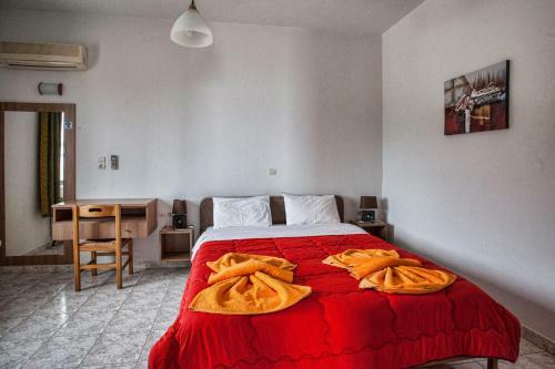 Chrisanthi Studios & Apartments