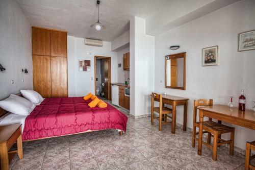 Chrisanthi Studios & Apartments