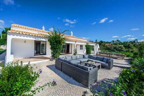 Almancil Villa Sleeps 18 Pool