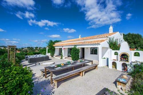 Almancil Villa Sleeps 18 Pool