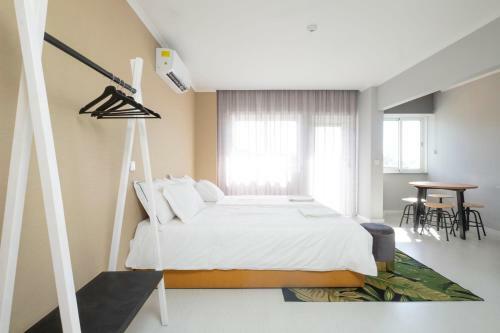 Hostal Bus Station Suites&dorm