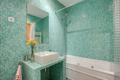 Meia Praia Beach Apartment