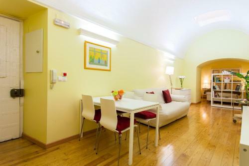 Apartamento Altido Chic Studio In Baixa, 5mins To Arco Da Rua Augusta
