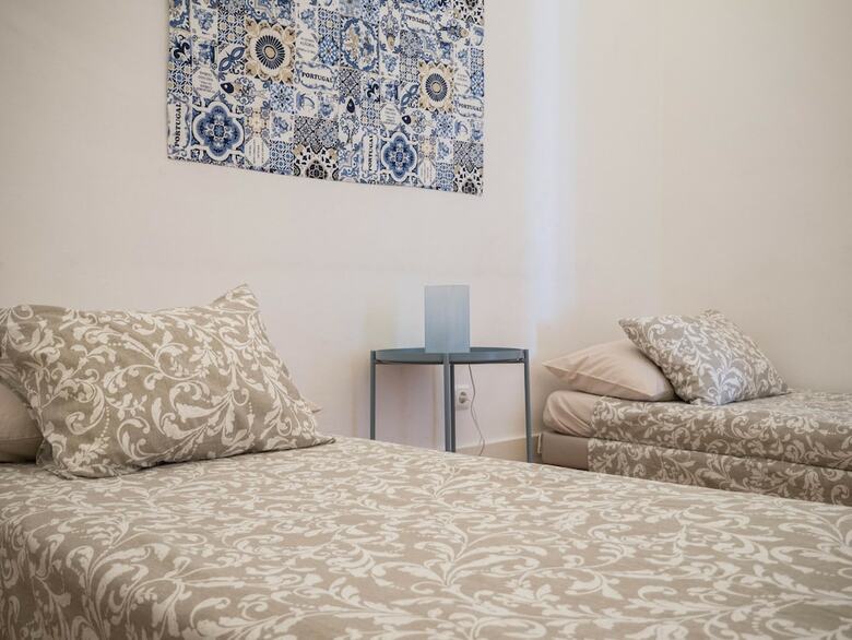 Hostal No Limit Alfama Guesthouse