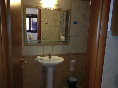 Villa Akros And Suites