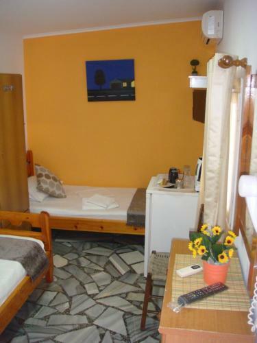 Apartamento Boussetil Rooms