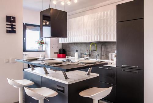 Apartamento 2-room Penthouse Plaza Residence P1