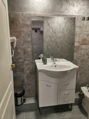 Hostal Dnt House & Spa