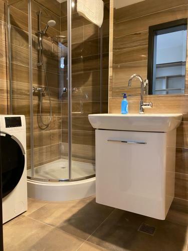 Tod Apartments Palas