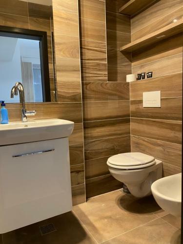Tod Apartments Palas