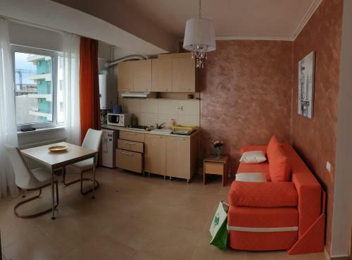 Monaco Apartments Mamaia