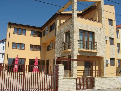 Hostal Vila Gente