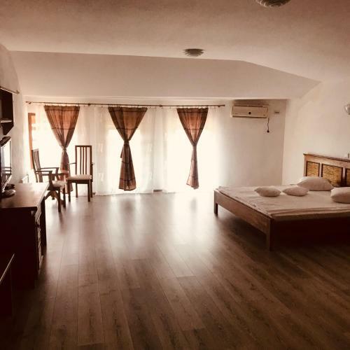 Hostal Pensiunea Beluga
