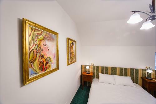 Hostal Casa 3 Guesthouse