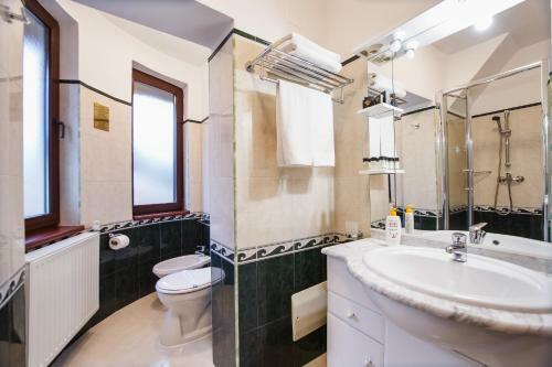 Hostal Casa 3 Guesthouse
