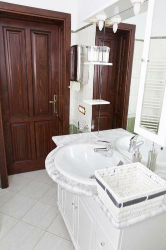 Hostal Casa 3 Guesthouse