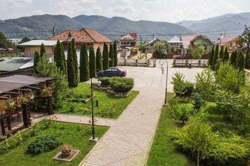 Hostal Pensiunea Roua