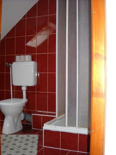 Posada Cserekert, Alszegi Porta