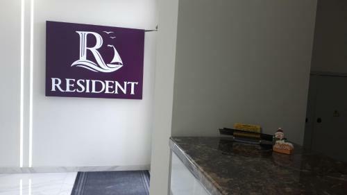 Apart Resident "provans"