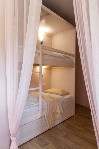 Botanika Hostel