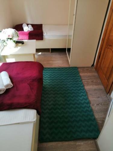Hostal ????????