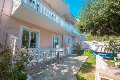 Odysseus Hotel