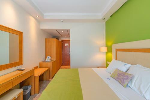Odysseus Hotel