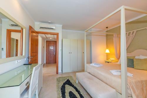 Odysseus Hotel