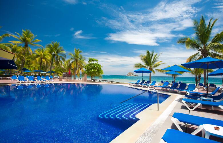 Hotel Barcel� Ixtapa