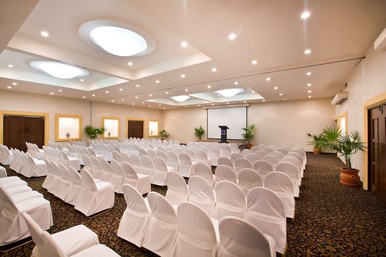 Hotel Barcel� Ixtapa