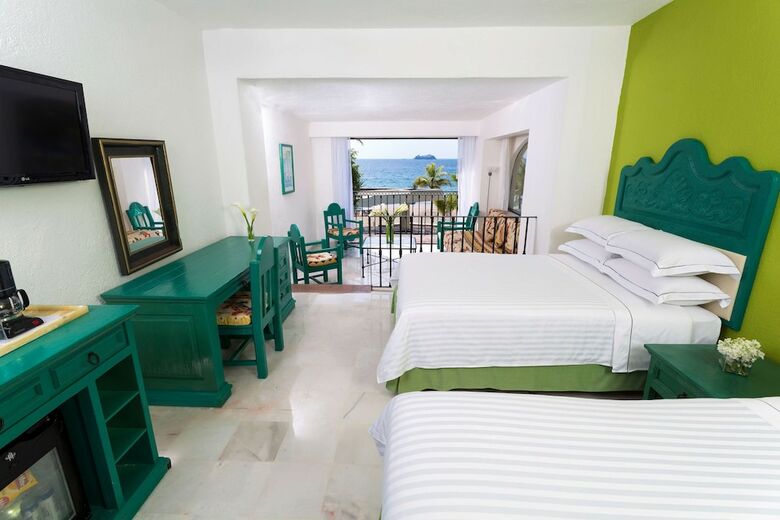 Hotel Barcel� Ixtapa