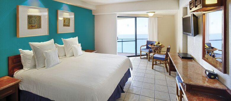 Hotel Barcel� Ixtapa
