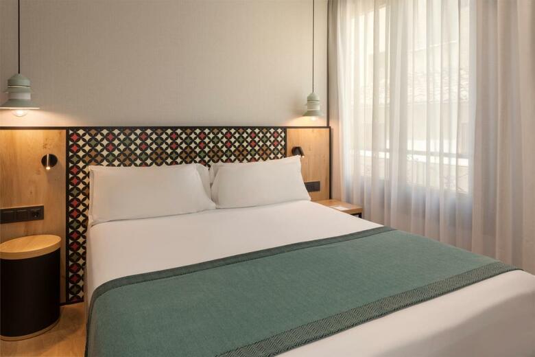 Hotel Catalonia Excelsior
